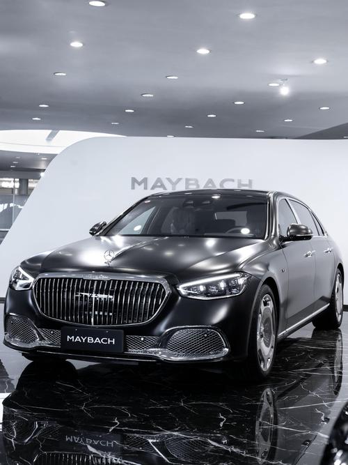 成都254岚图汽车的售后服务让用户无忧出行，迈巴赫未来的豪华车趋势